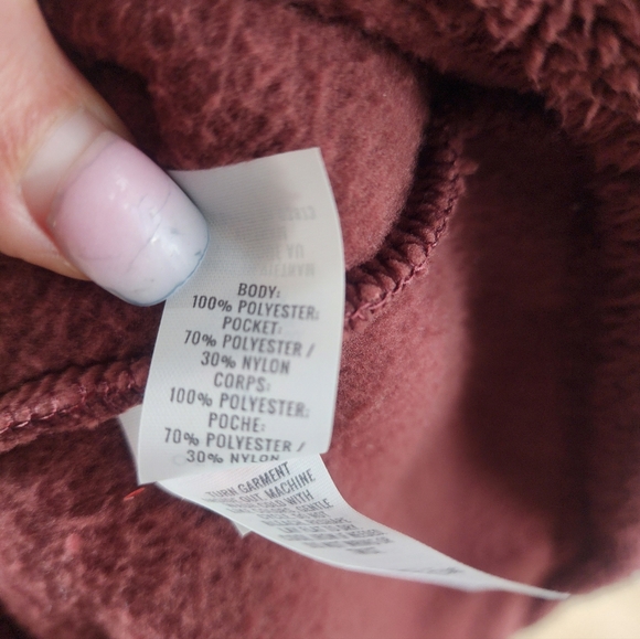 aerie Offline Half Zip Sherpa Pullover - Deep Burgundy with Tan Pockets - Picture 4 of 4